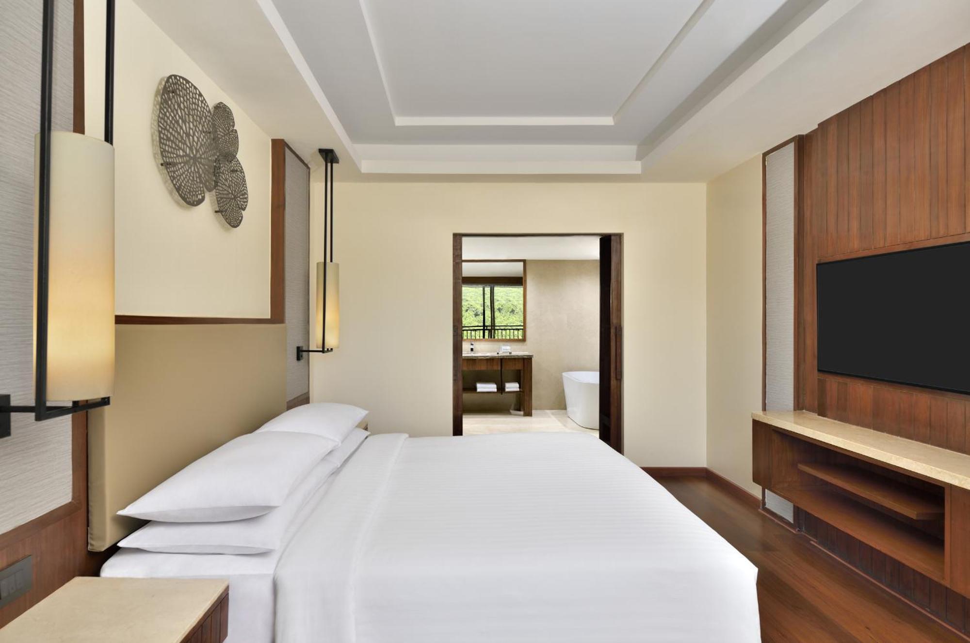 Courtyard By Marriott Mahabaleshwar Hotel Екстериор снимка