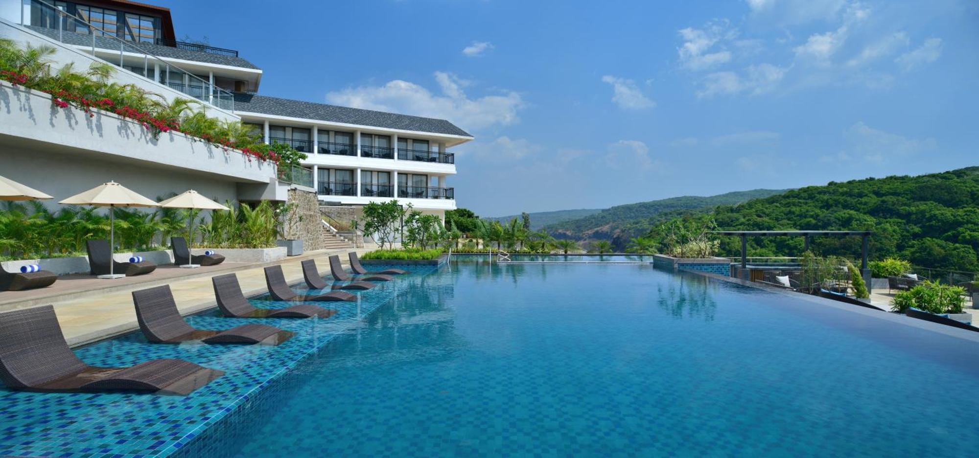 Courtyard By Marriott Mahabaleshwar Hotel Екстериор снимка