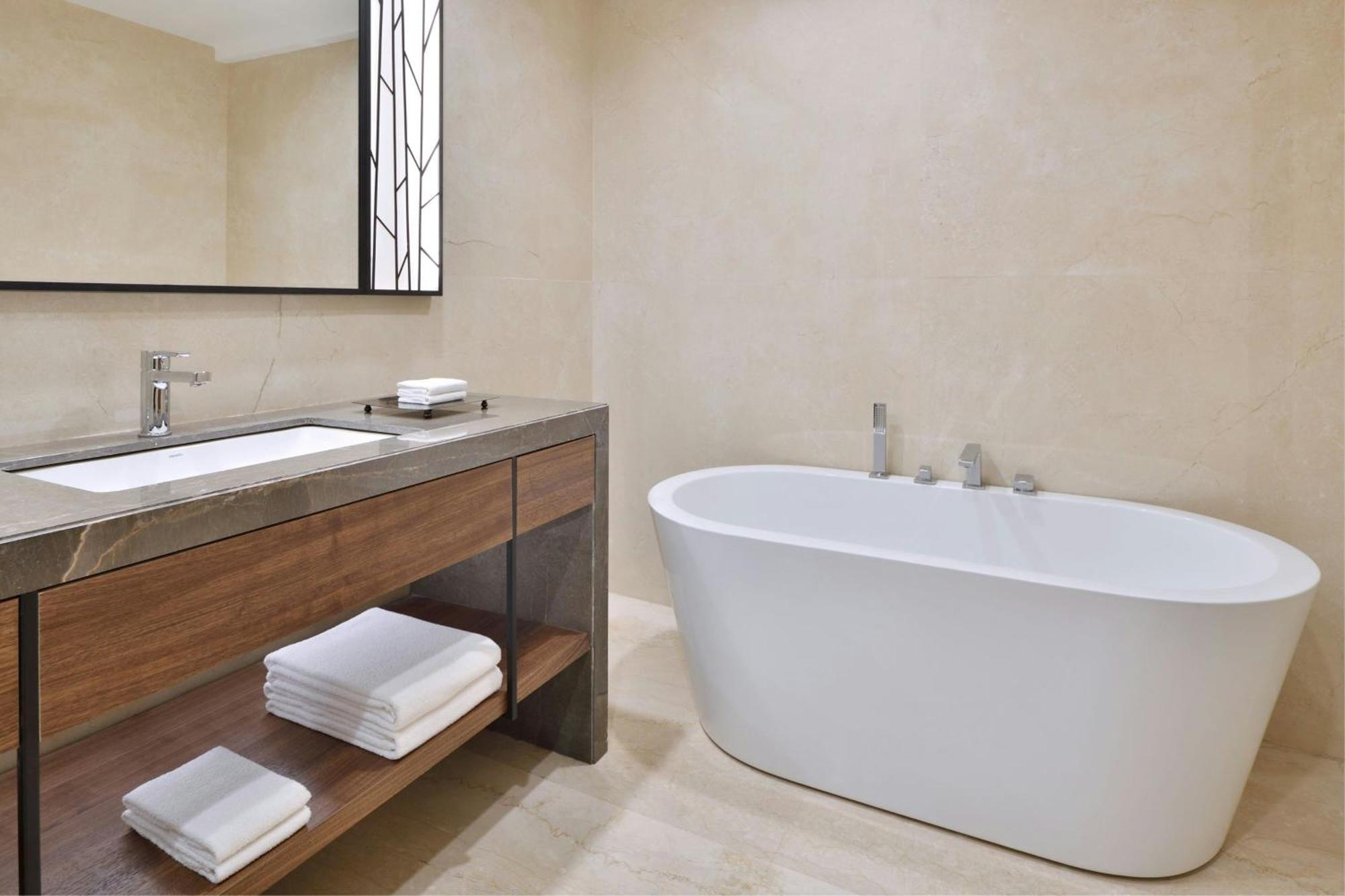 Courtyard By Marriott Mahabaleshwar Hotel Екстериор снимка