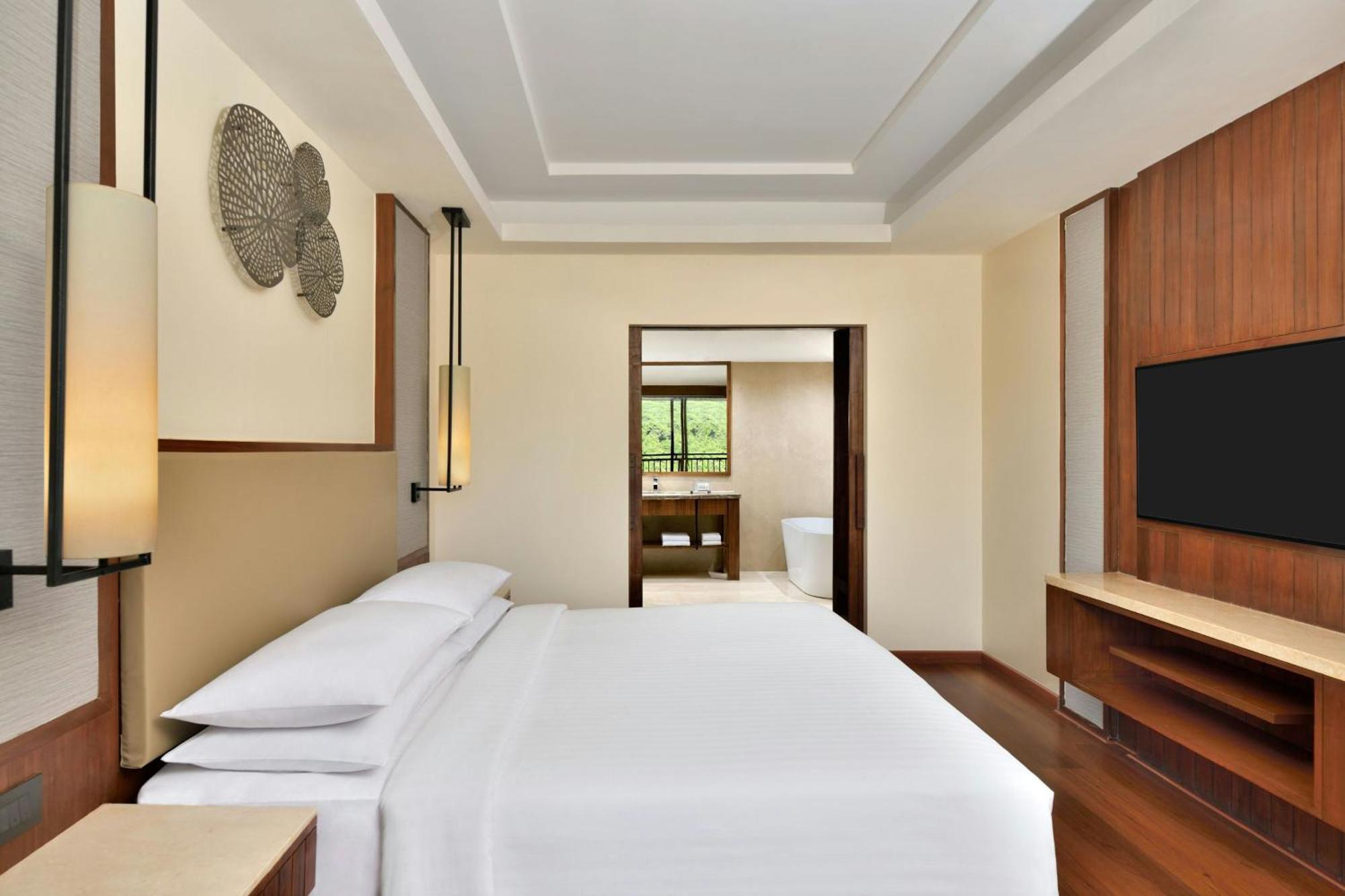 Courtyard By Marriott Mahabaleshwar Hotel Екстериор снимка