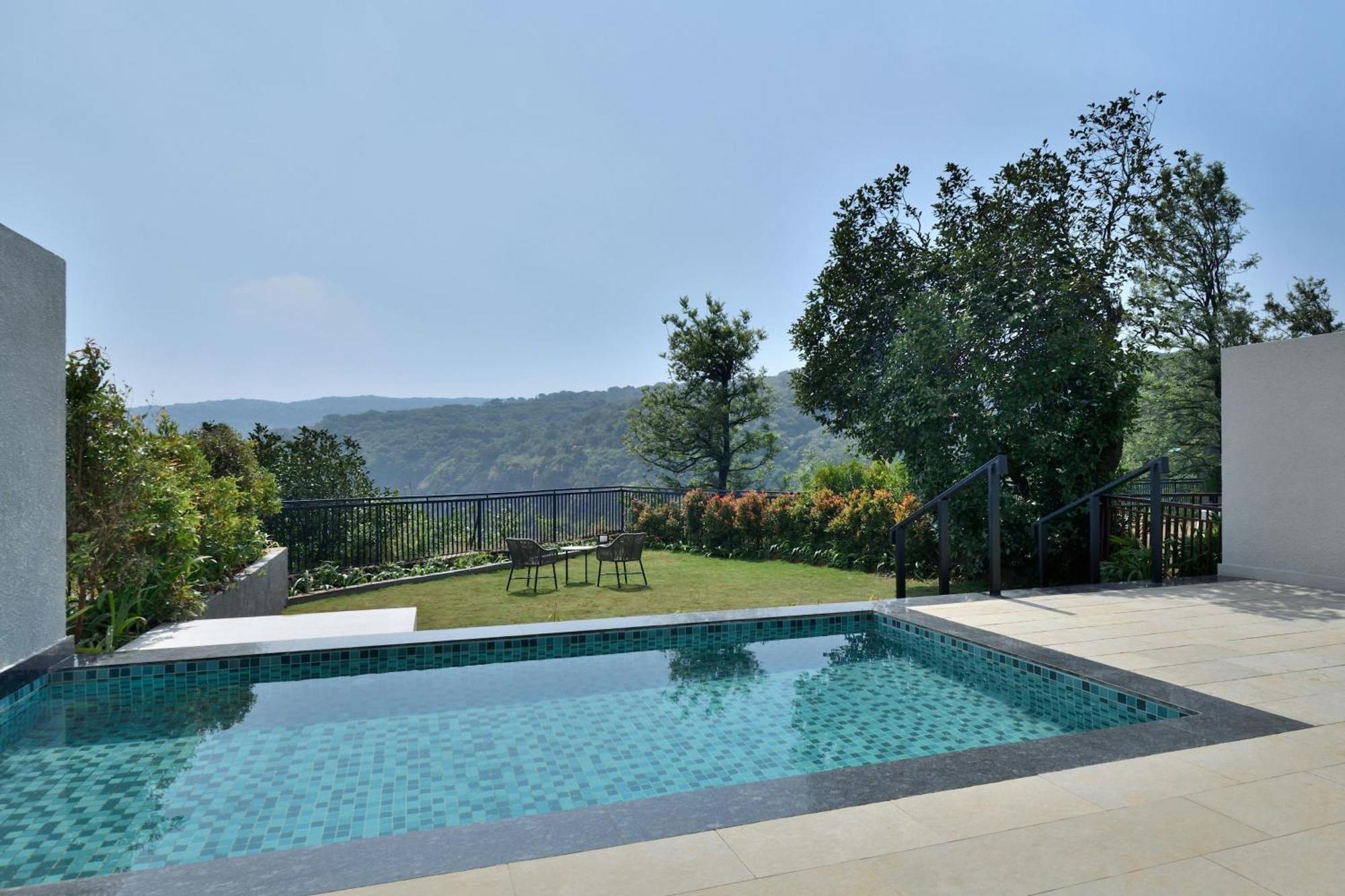 Courtyard By Marriott Mahabaleshwar Hotel Екстериор снимка
